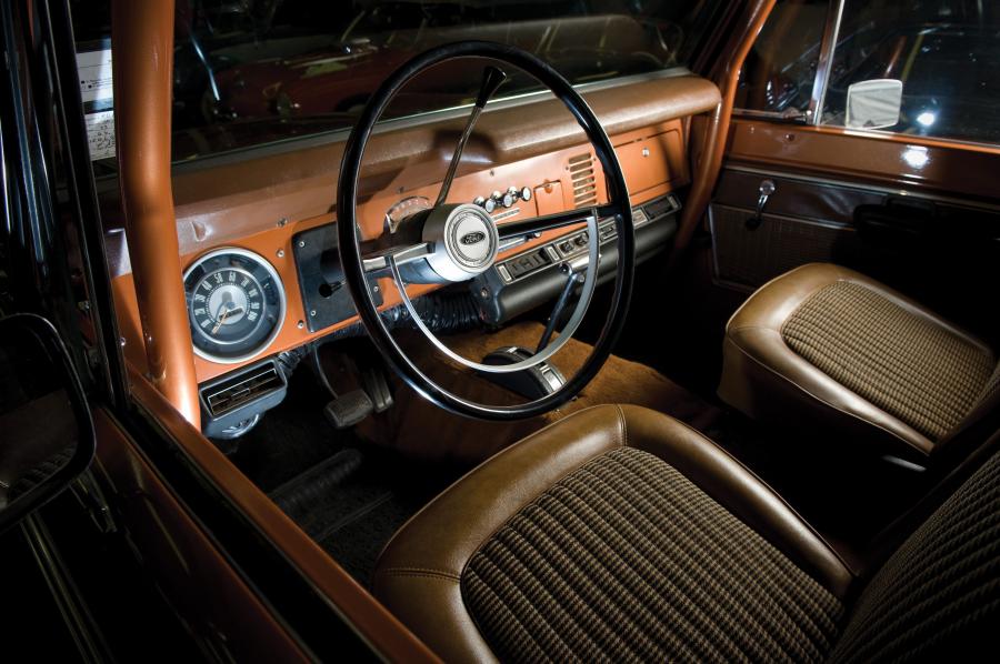 Ford Bronco Ranger Wagon 1973 года  (фото 10 из 12)